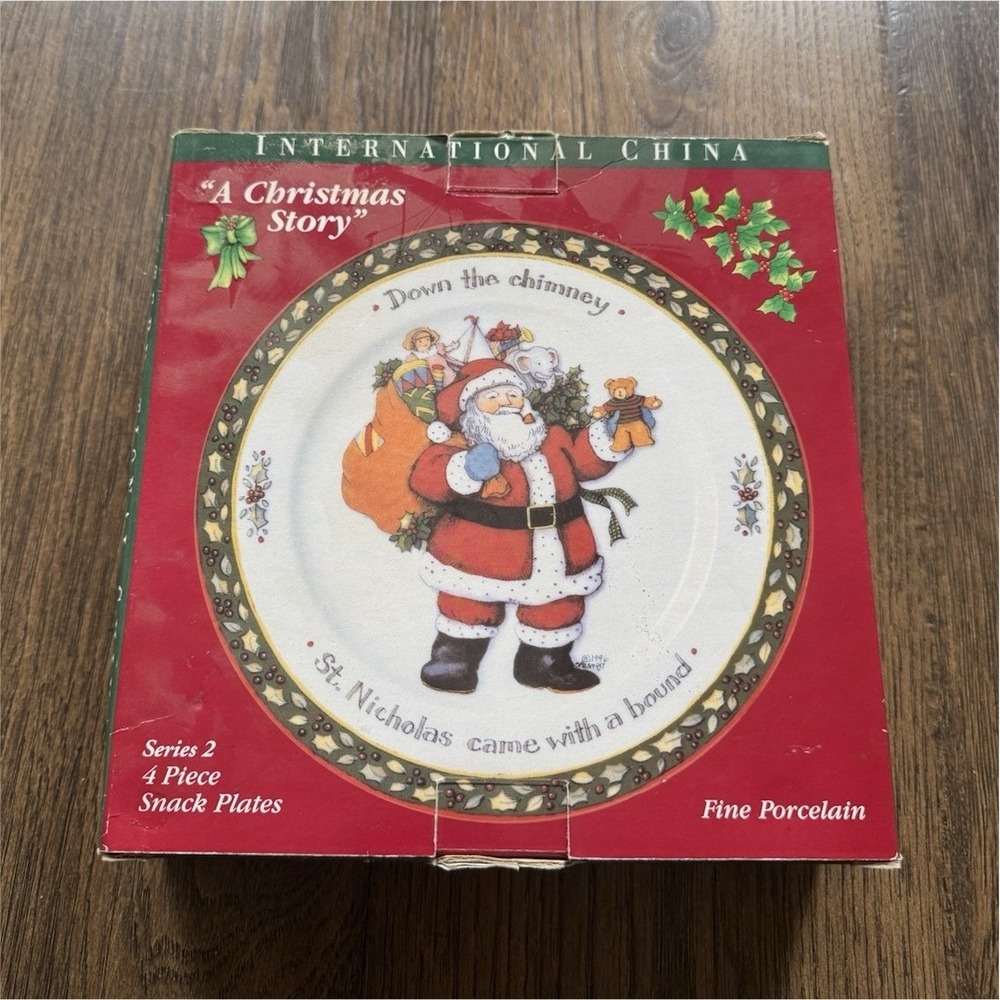 International China A Christmas Story 4 Snack Plates Porcelain 8in Santa